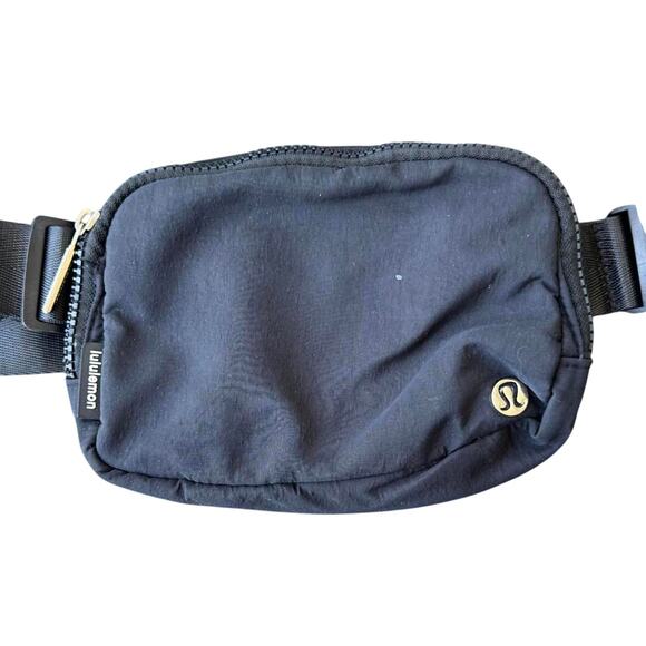 Lululemon Everywhere women's belt bag - Picture 1 of 2